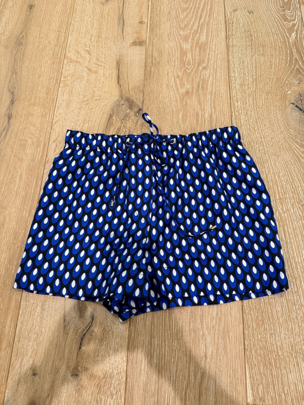 Diane Von Furstenberg Blue Printed Drawstring Athletic Shorts